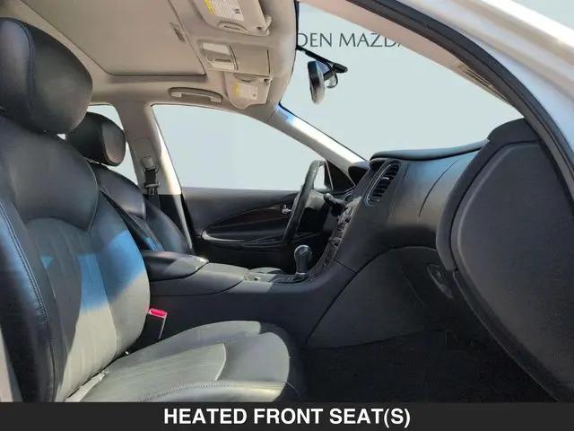 2017 INFINITI QX50 Standard