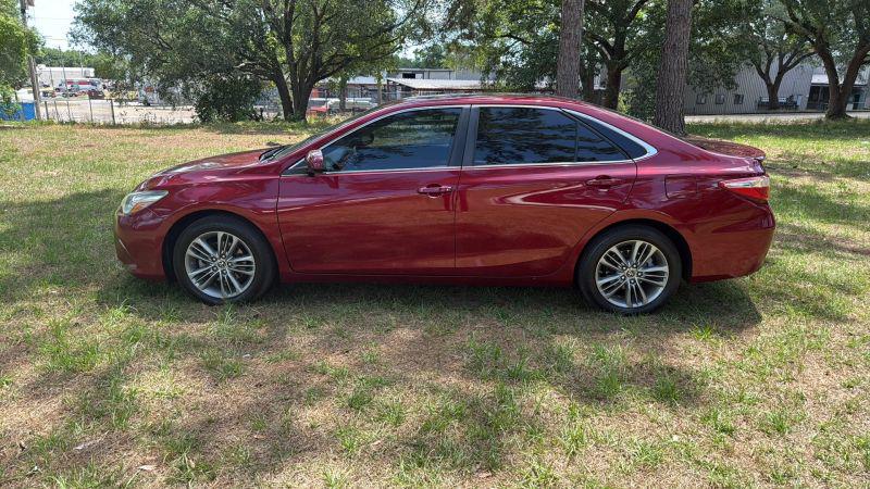 2015 Toyota Camry SE