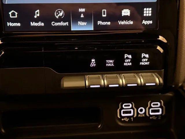 2023 Ram 1500 Big Horn Crew Cab 4x4 5'7" Box