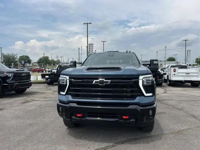 2026 Chevrolet Silverado 2500HD Crew Cab, Standard Bed, LT, 4WD