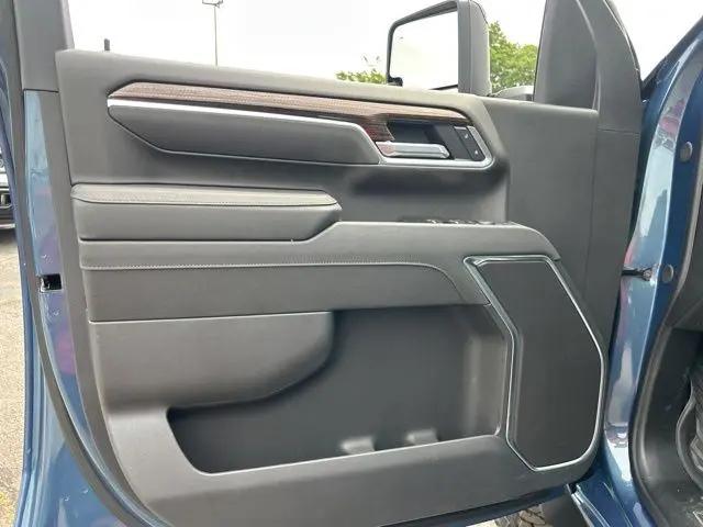 2026 Chevrolet Silverado 2500HD Crew Cab, Standard Bed, LT, 4WD