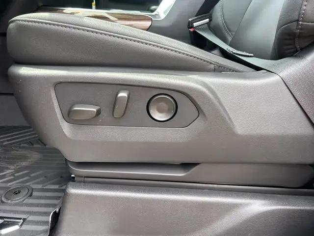 2026 Chevrolet Silverado 2500HD Crew Cab, Standard Bed, LT, 4WD