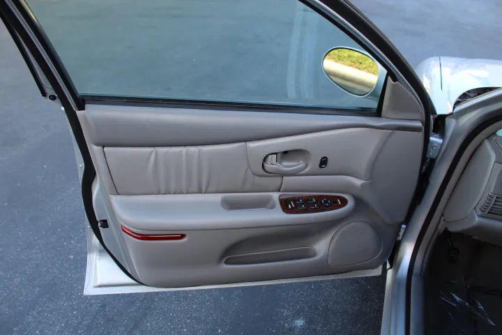 2004 Buick Century Base