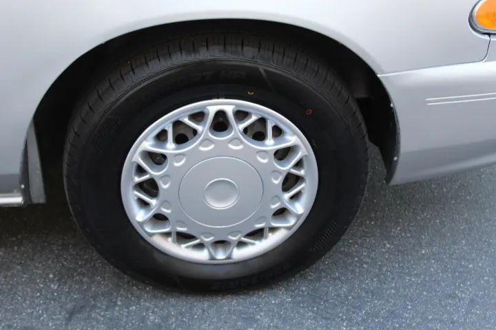 2004 Buick Century Base