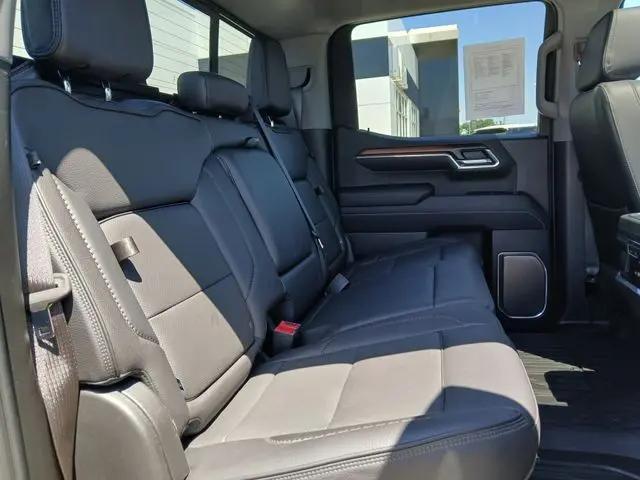 2024 GMC Sierra 1500 4WD Crew Cab Short Box Denali