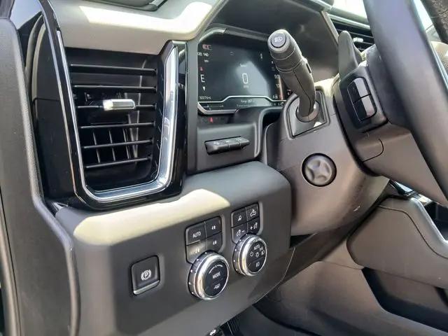 2024 GMC Sierra 1500 4WD Crew Cab Short Box Denali