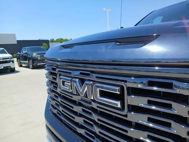 2024 GMC Sierra 1500 4WD Crew Cab Short Box Denali