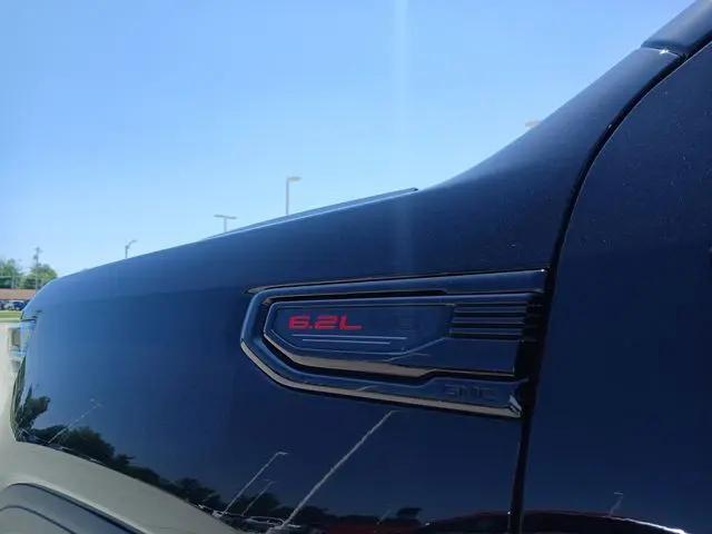 2024 GMC Sierra 1500 4WD Crew Cab Short Box Denali