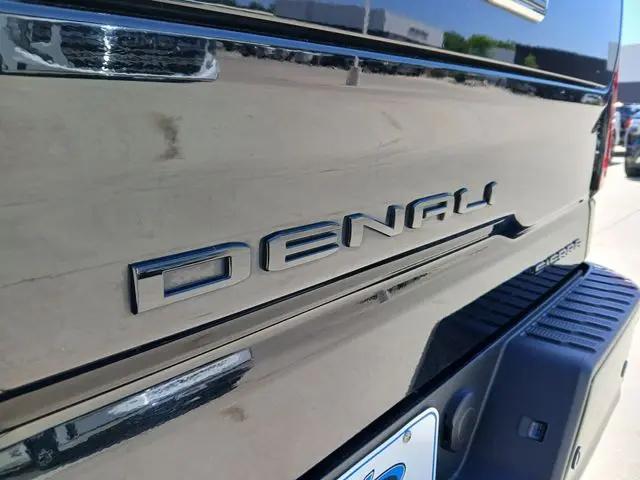 2024 GMC Sierra 1500 4WD Crew Cab Short Box Denali