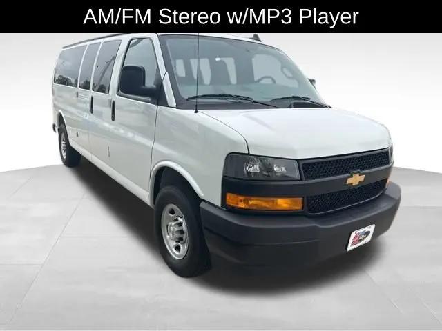 2025 Chevrolet Express Passenger RWD 3500 Extended Wheelbase LS