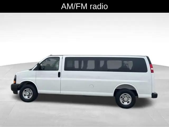 2025 Chevrolet Express Passenger RWD 3500 Extended Wheelbase LS