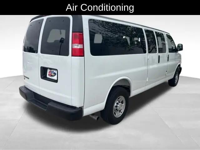 2025 Chevrolet Express Passenger RWD 3500 Extended Wheelbase LS