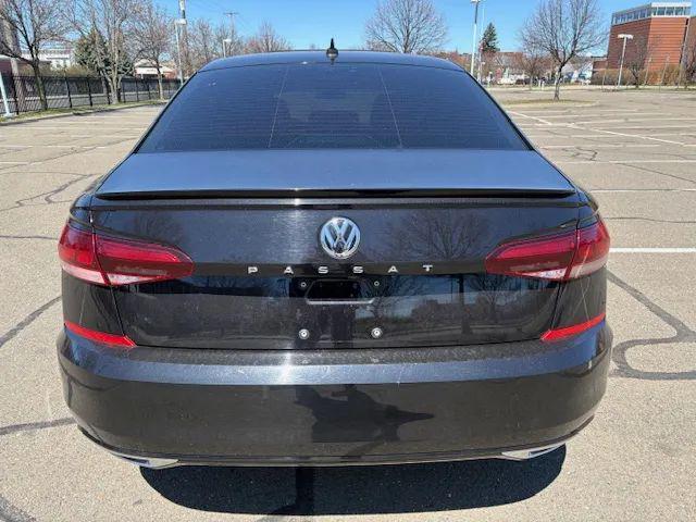2020 Volkswagen Passat 2.0T R-Line