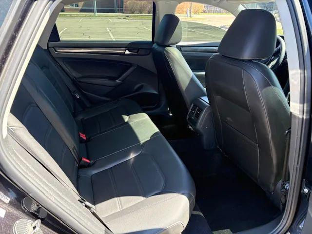 2020 Volkswagen Passat 2.0T R-Line