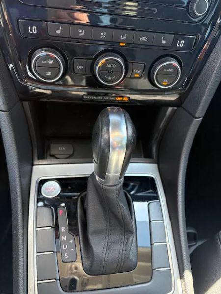 2020 Volkswagen Passat 2.0T R-Line