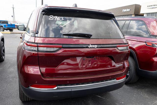 2026 Jeep Grand Cherokee Laredo 4x2