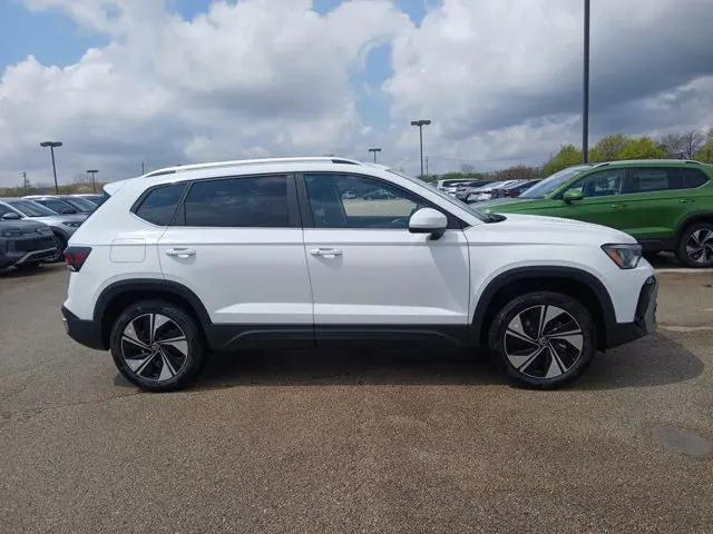 2026 Volkswagen Taos SE