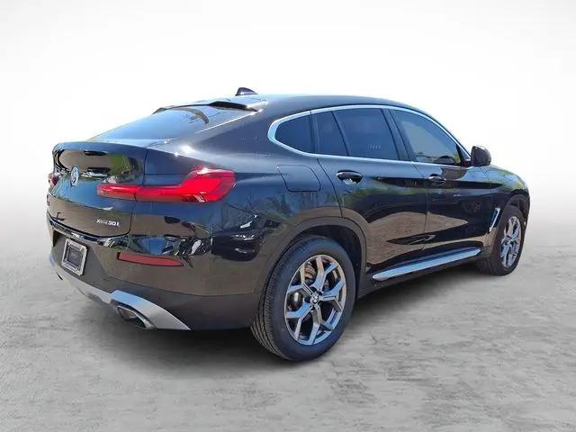 2024 BMW X4 xDrive30i