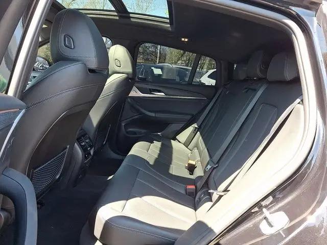 2024 BMW X4 xDrive30i