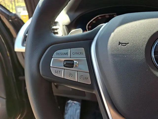 2024 BMW X4 xDrive30i