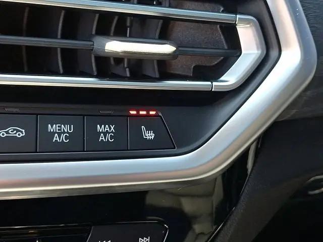 2024 BMW X4 xDrive30i