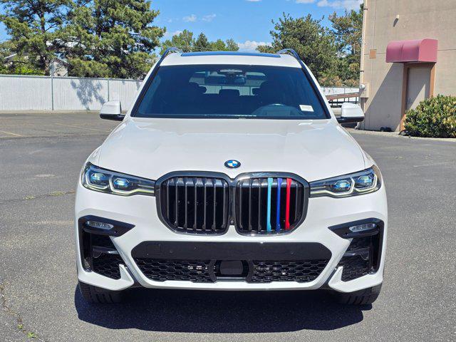 2022 BMW X7 M50i