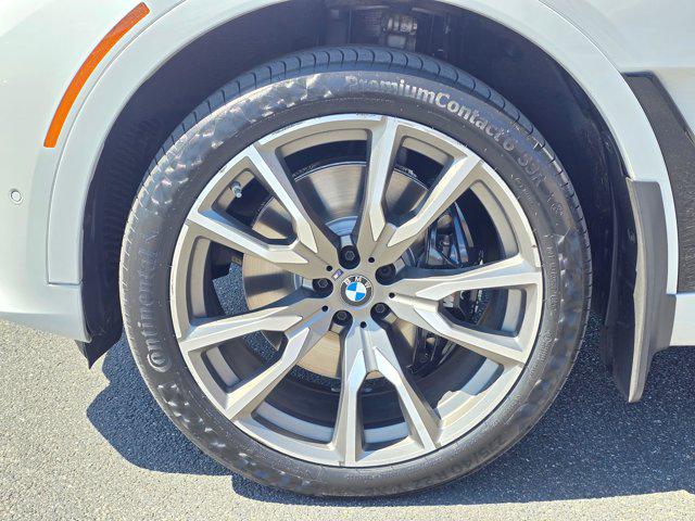 2022 BMW X7 M50i