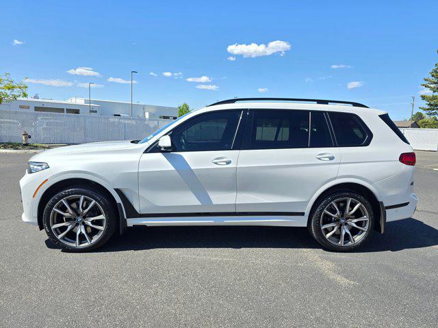 2022 BMW X7 M50i