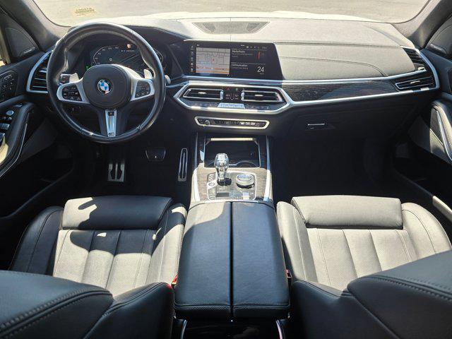 2022 BMW X7 M50i