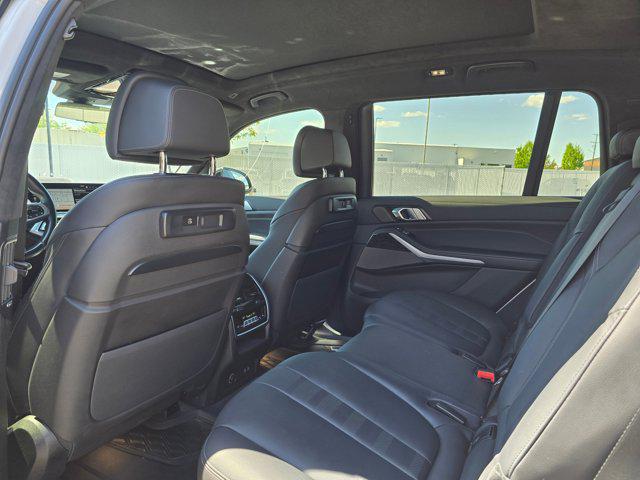 2022 BMW X7 M50i
