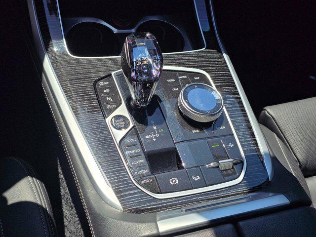 2022 BMW X7 M50i