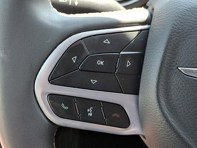 2022 Chrysler Voyager LX
