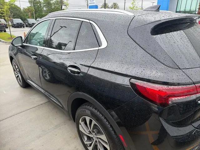 2022 Buick Envision FWD Essence