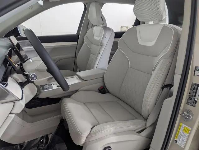 2025 Volvo X 90 Ultra, Twin Motor Performance, Fully electric, 7 Seats