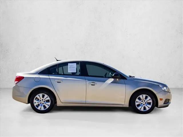 2013 Chevrolet Cruze LS Auto