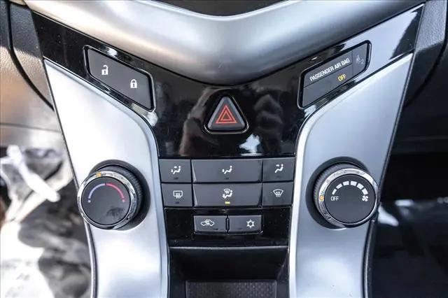 2013 Chevrolet Cruze LS Auto