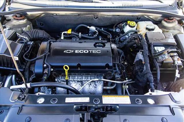 2013 Chevrolet Cruze LS Auto