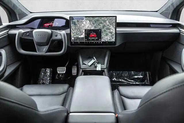 2022 Tesla Model X Plaid Tri Motor All-Wheel Drive