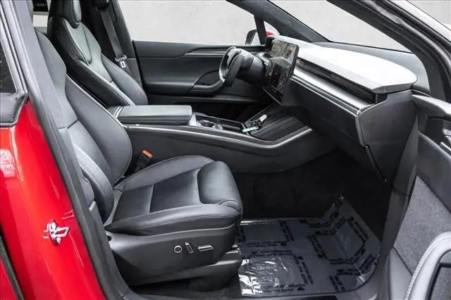 2022 Tesla Model X Plaid Tri Motor All-Wheel Drive