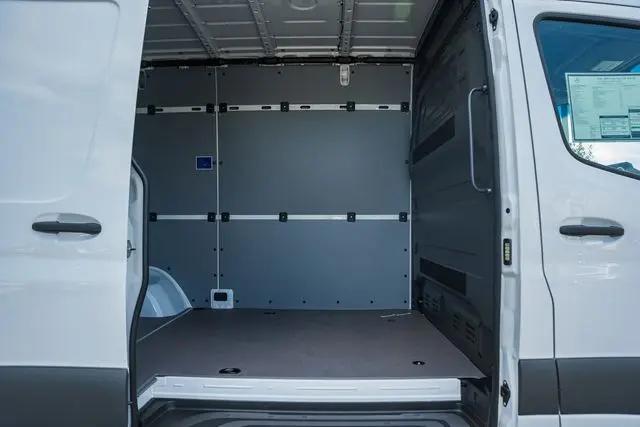 2026 Mercedes-Benz Sprinter 3500 Standard Roof 4-Cyl Diesel HO