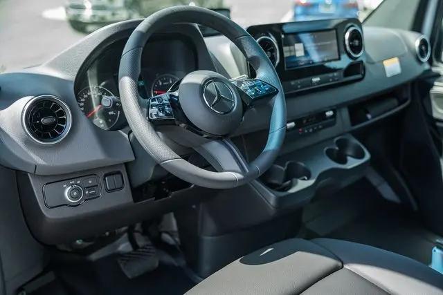 2026 Mercedes-Benz Sprinter 3500 Standard Roof 4-Cyl Diesel HO