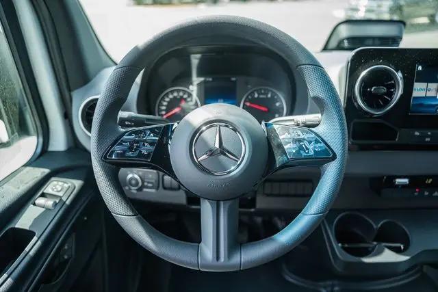 2026 Mercedes-Benz Sprinter 3500 Standard Roof 4-Cyl Diesel HO