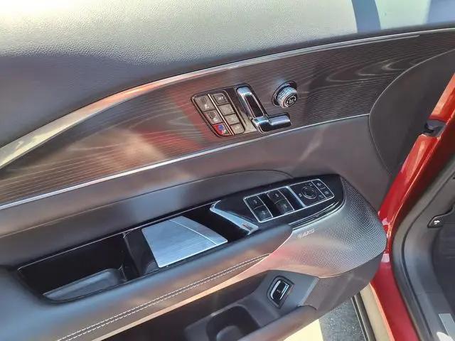 2024 Cadillac iQ Sport w/1SJ
