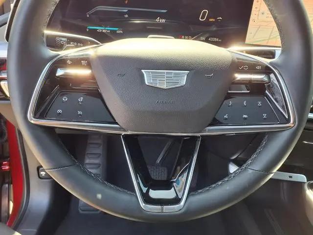 2024 Cadillac iQ Sport w/1SJ