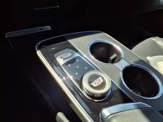 2024 Cadillac iQ Sport w/1SJ