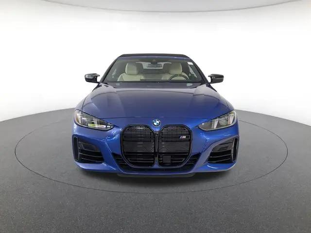 2025 BMW M4 M440i