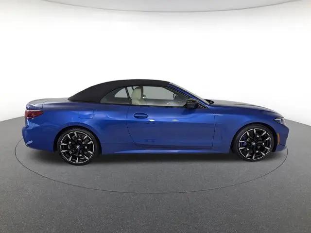 2025 BMW M4 M440i