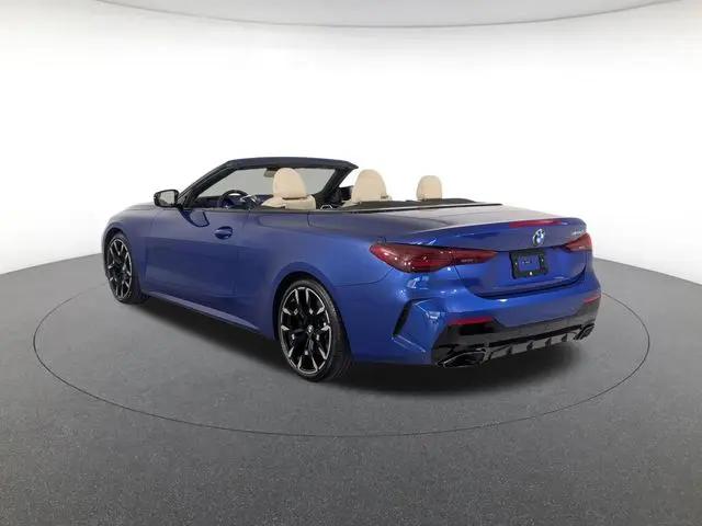 2025 BMW M4 M440i