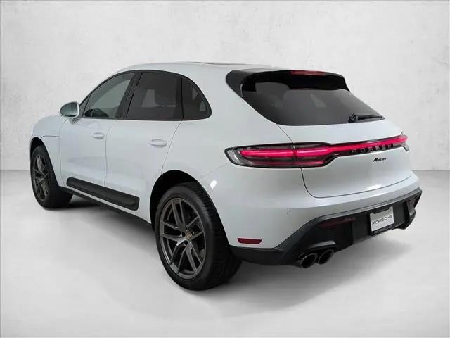 2025 Porsche Macan T