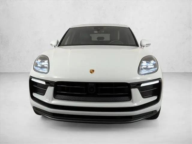 2025 Porsche Macan T